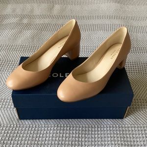 NWB Cole Haan Lesli Pump Nude Leather Sz 5